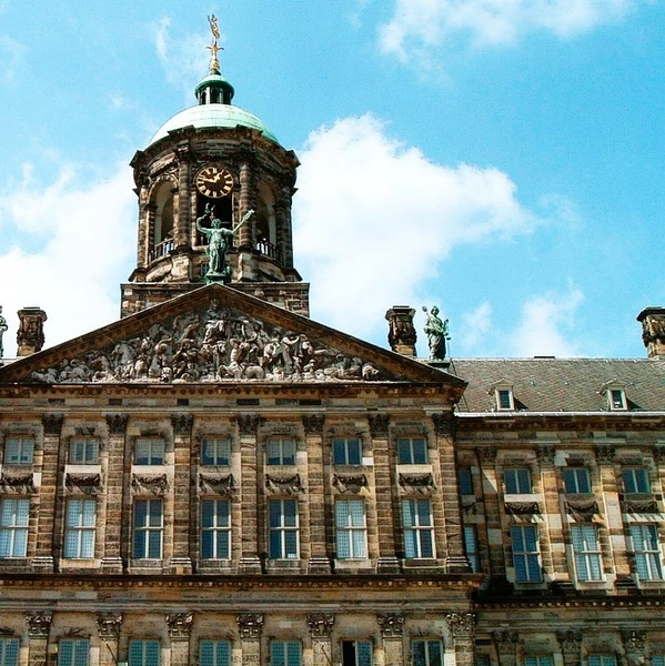 Королевский дворец