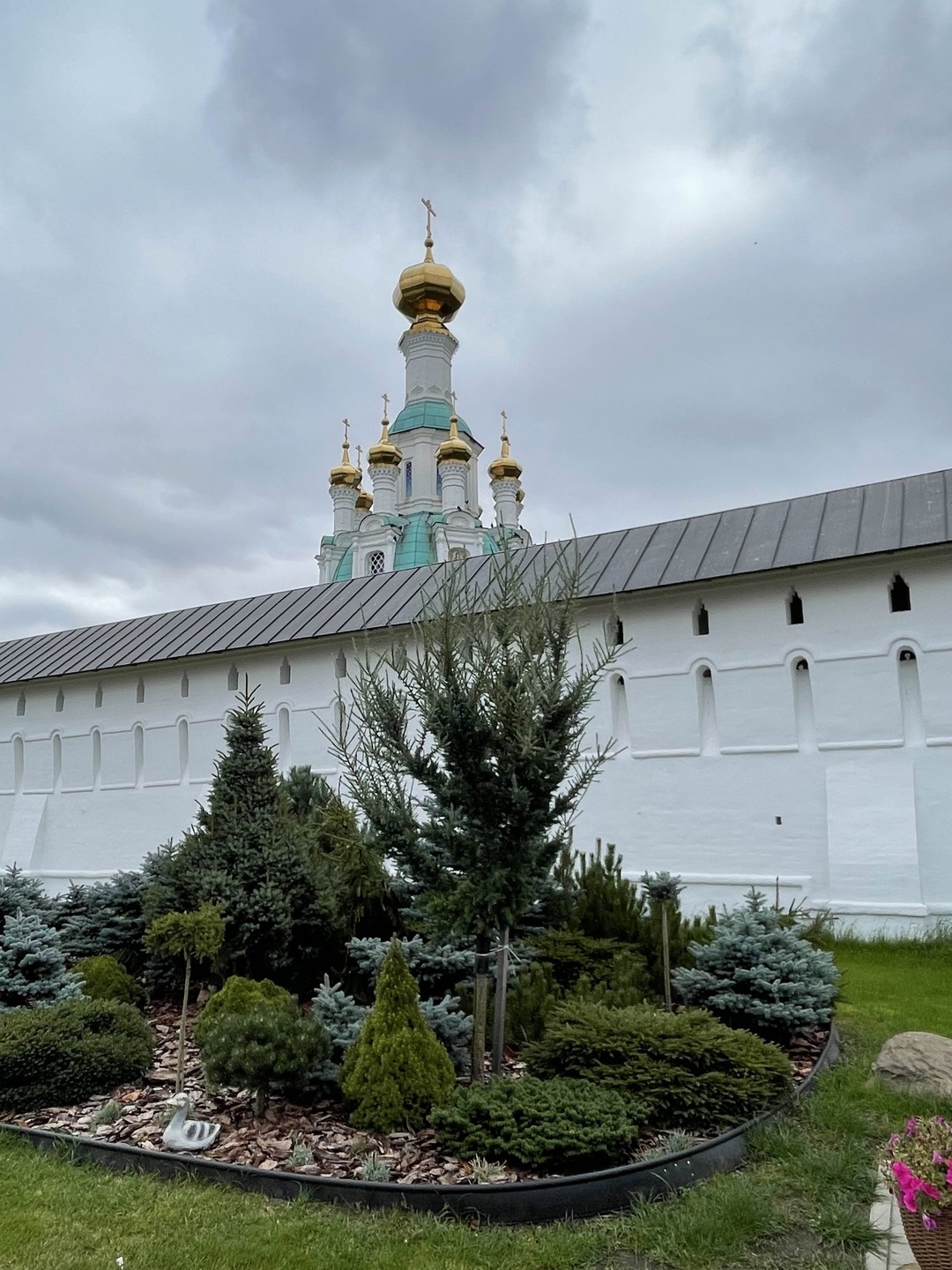 Очень понравилась экскурсия! Экскурсовод Илья рассказал много интересного о истории Толгского монастыря. Понравилось его трепетное отношение