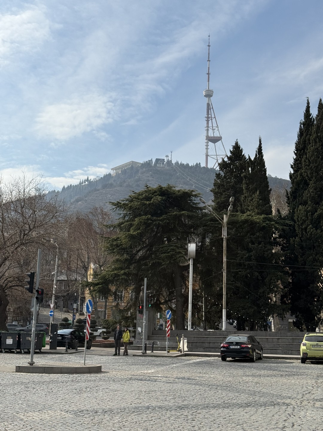 Была на экскурсии по центру Тбилиси с Алексеем, и это оказалось именно тем знакомством с городом