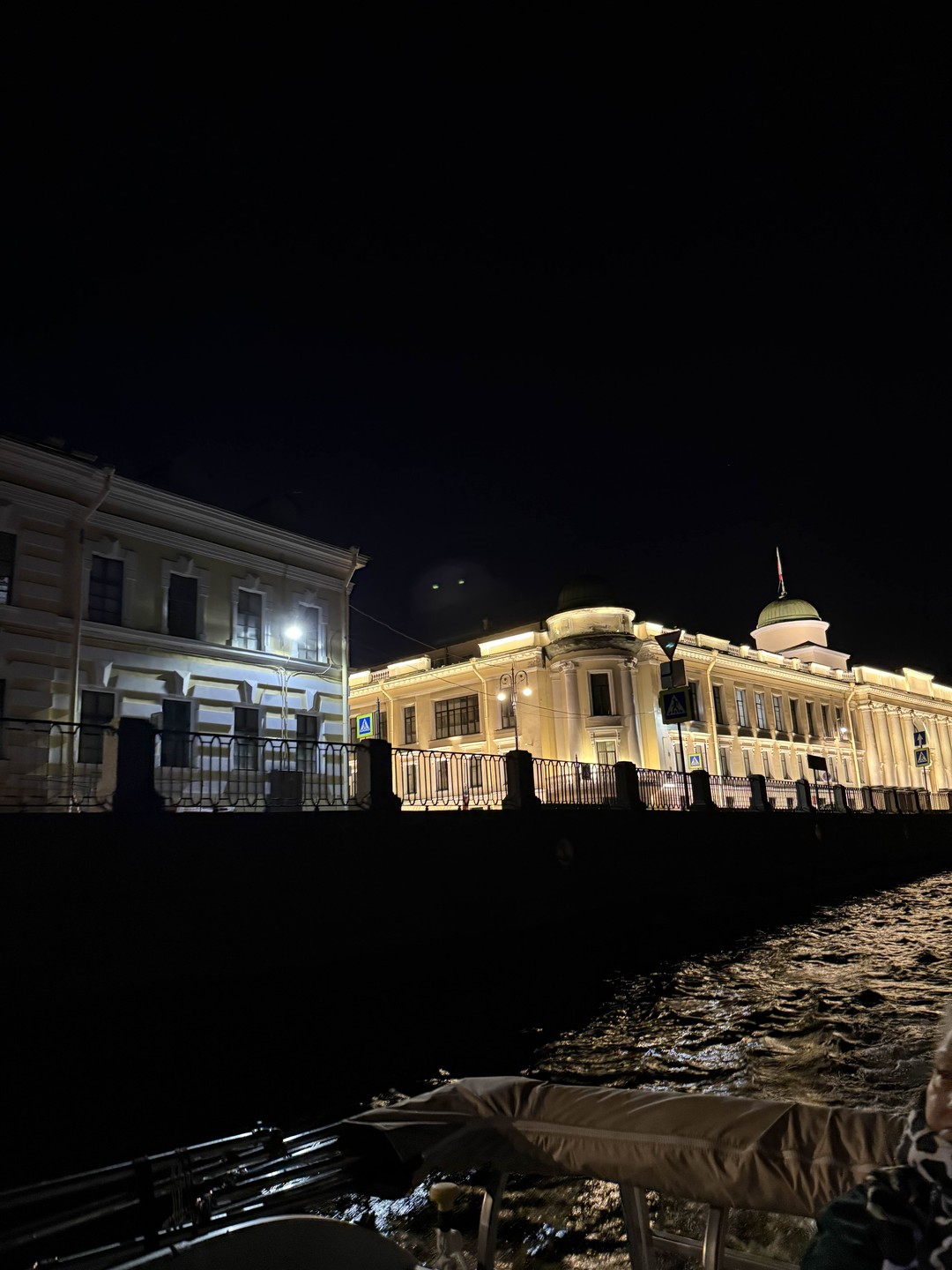 Прогулка на катере на развод мостов (Евгения.)