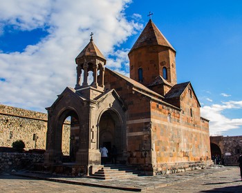 Монастыри Хор Вирап и Нораванк, винная дегустация в Арени