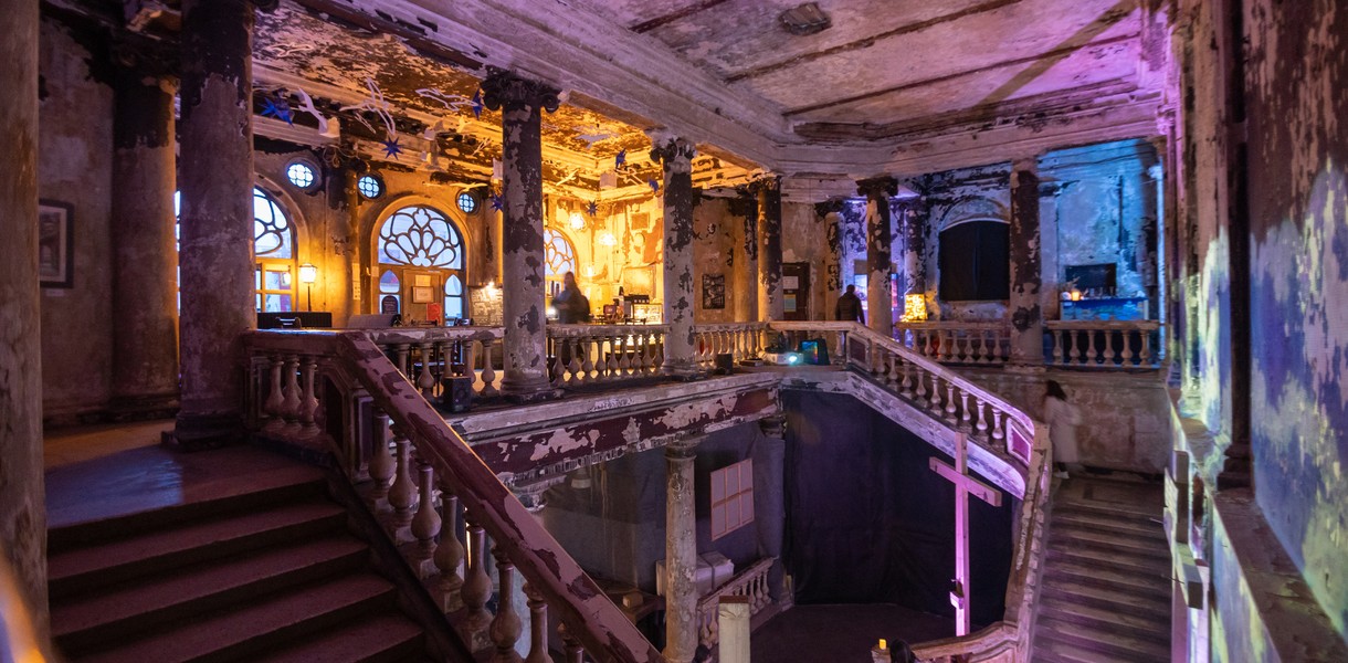 Ер адам жыныстық қатынас үшін үйленген әйелді іздейді.