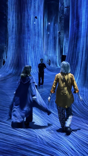 Все понравилось, Кирилл внимательный и интересный рассказчик, по нашей просьбе сделали незапланированную остановку в арт музее