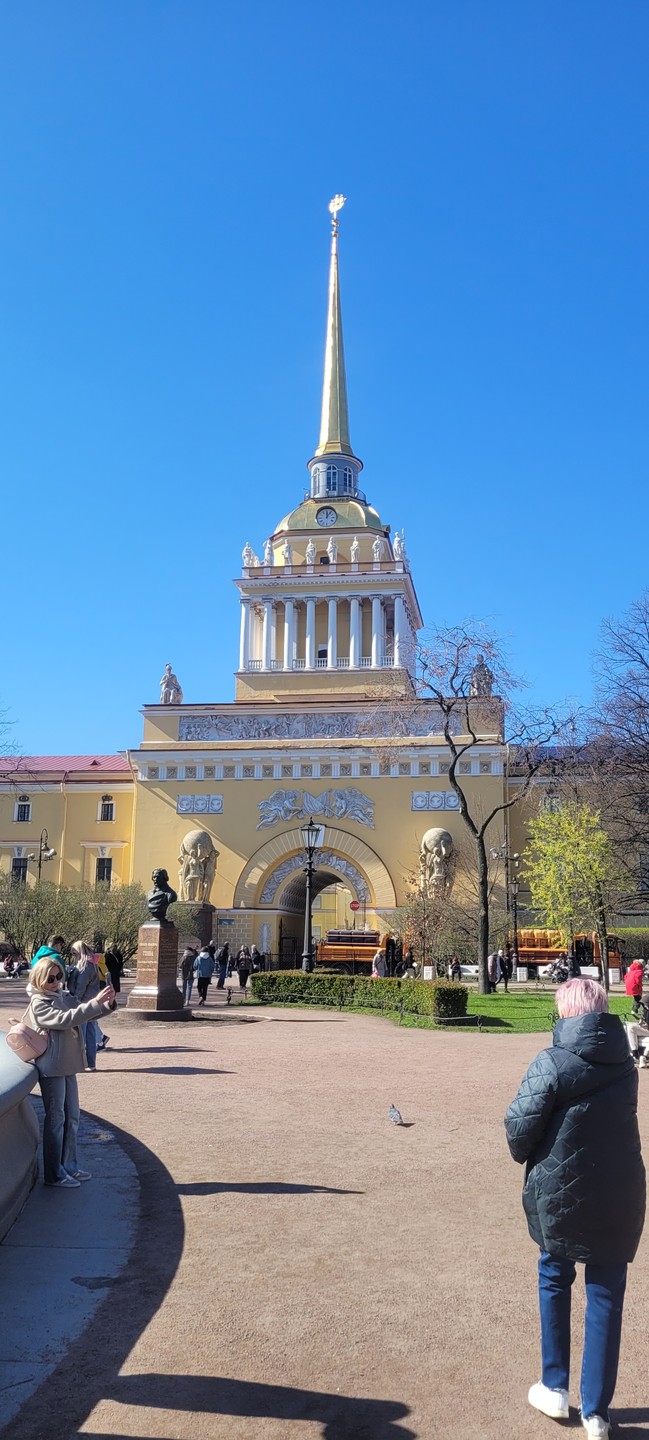Обзорная экскурсия: Петербург вдоль и поперёк (Татьяна)