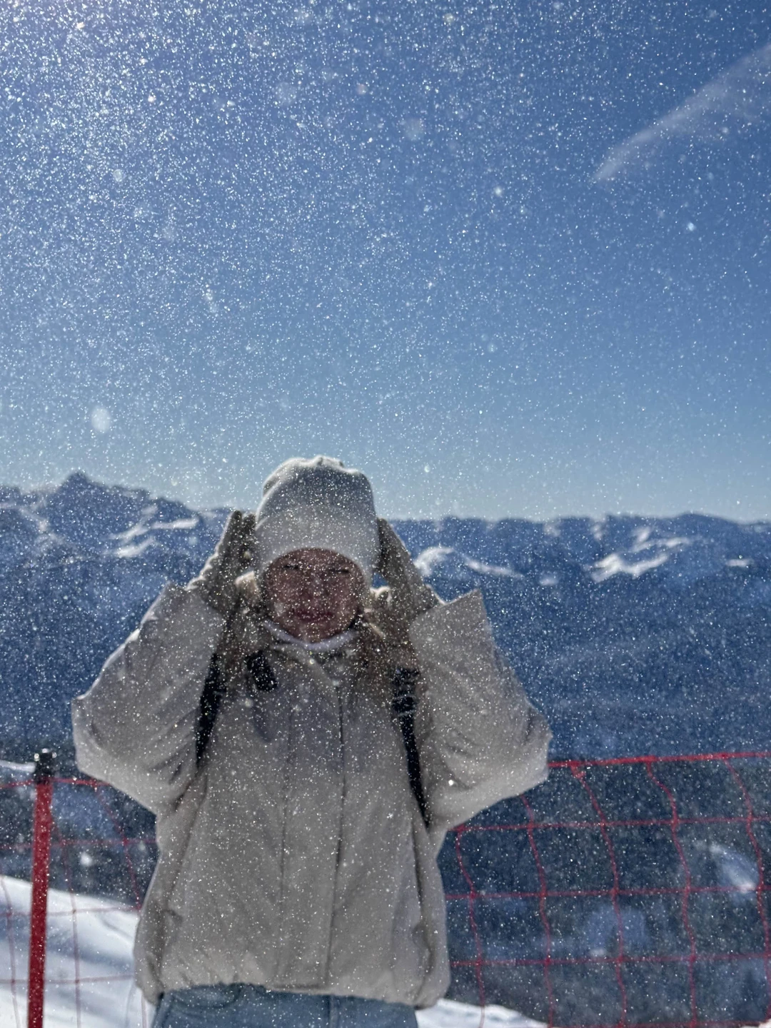 Экскурсия прошла отлично, водитель профессионал, экскурсовод Кристина-милая,общительная,грамотная- душа нашей компании. Рекомендую