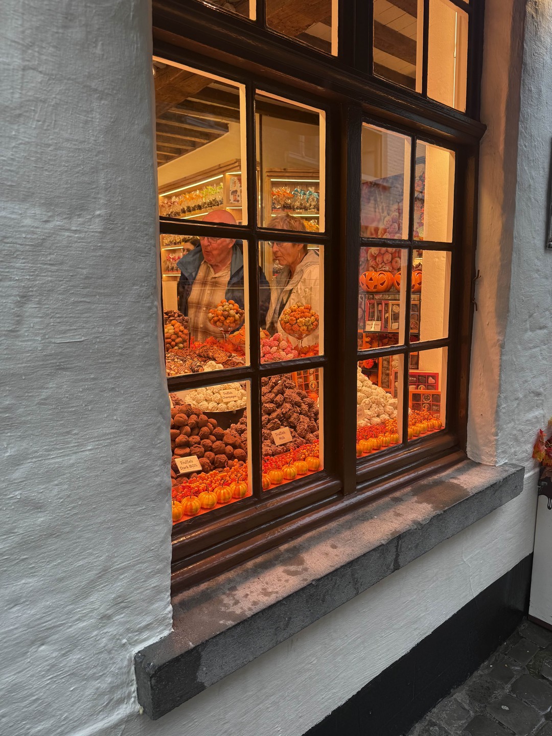 Отличная экскурсия в действительно сказочный Брюгге! Владимир оказался не просто водителем-сопровождающим, но и отличным экскурсоводом, который