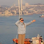 Марина - представитель команды гидов