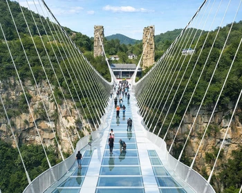 Национальный парк «Тяньмэнь»: стеклянный мост и Небесные врата