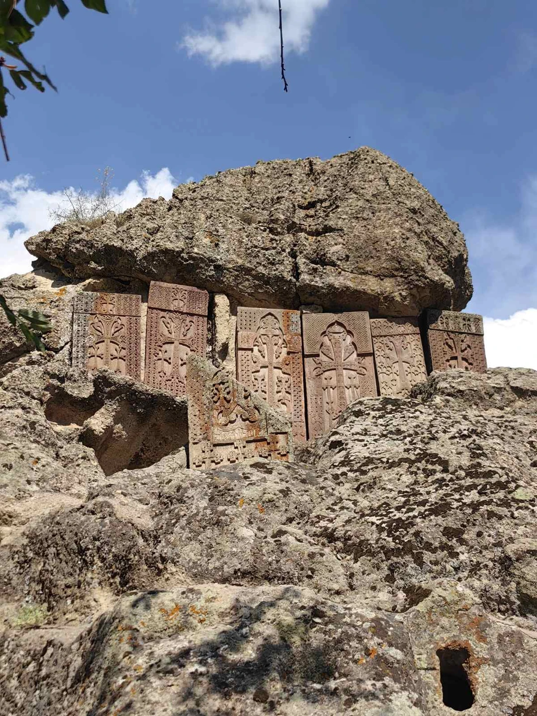 Хотим поблагодарить за прекрасный тур Левона. Было очень и очень интересно. Левон прекрасный рассказчик. Знает столько