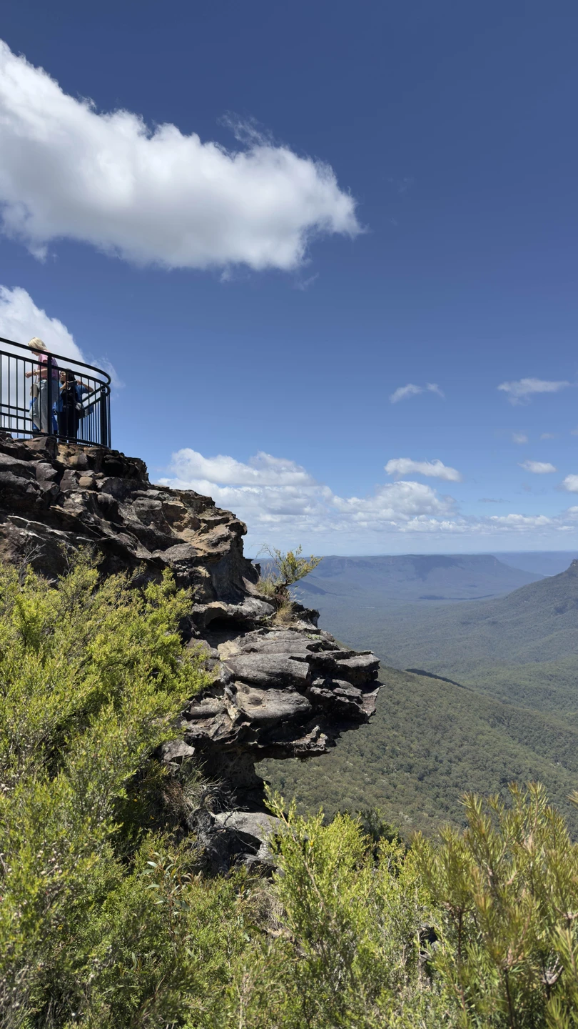 Наша экскурсия была организована и проведена Натальей, коллегой Андрея. И отзывы самые замечательные. Это вторая наша