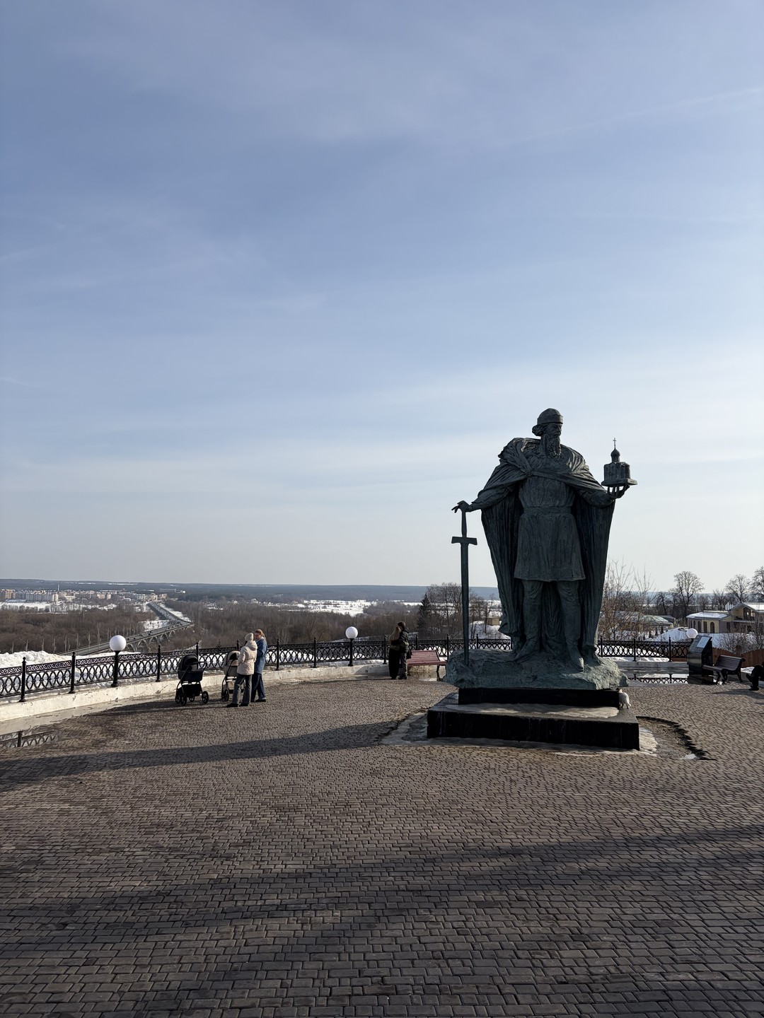 Были сегодня 13марта. Очень комфортно и интересно было с Руфиной. Она умеет заинтересовать и не замечаешь, как время проходит. Однозначно рекомендую