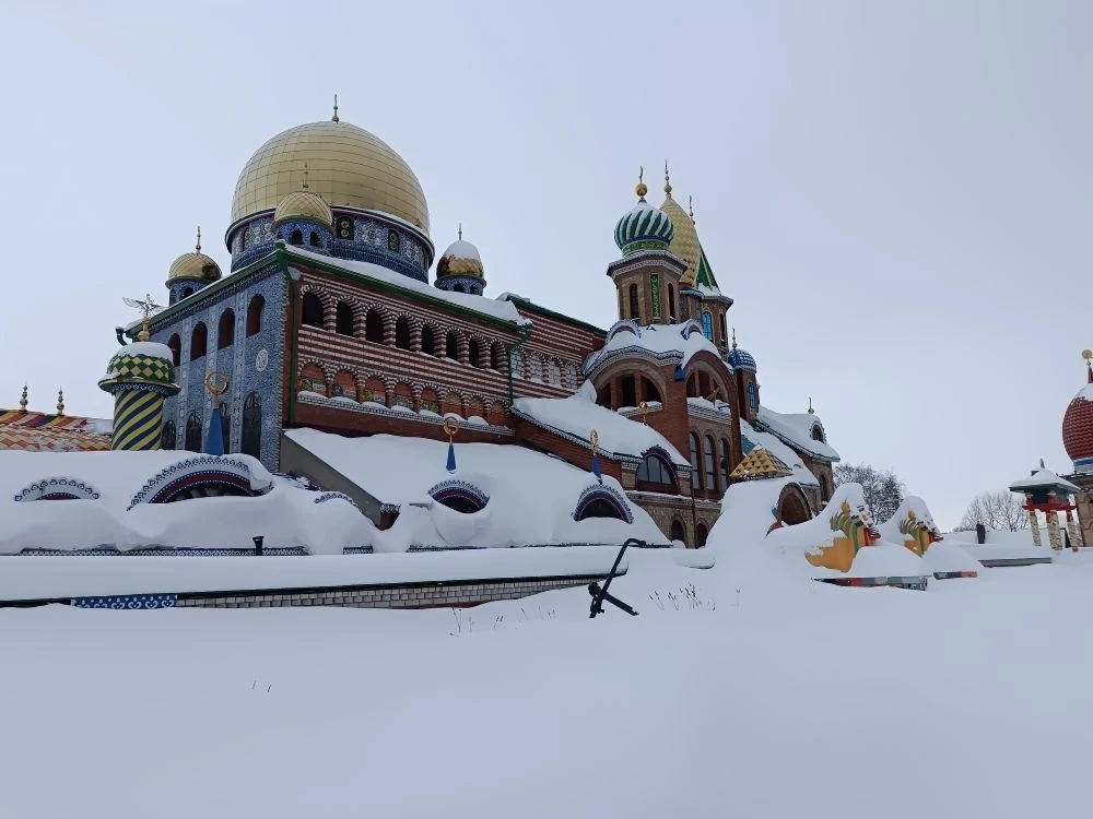 Шикарная экскурсия! У экскурсовода столько интересных фактов в голове (вписанных в структуру экскурсии), что диву даешься!