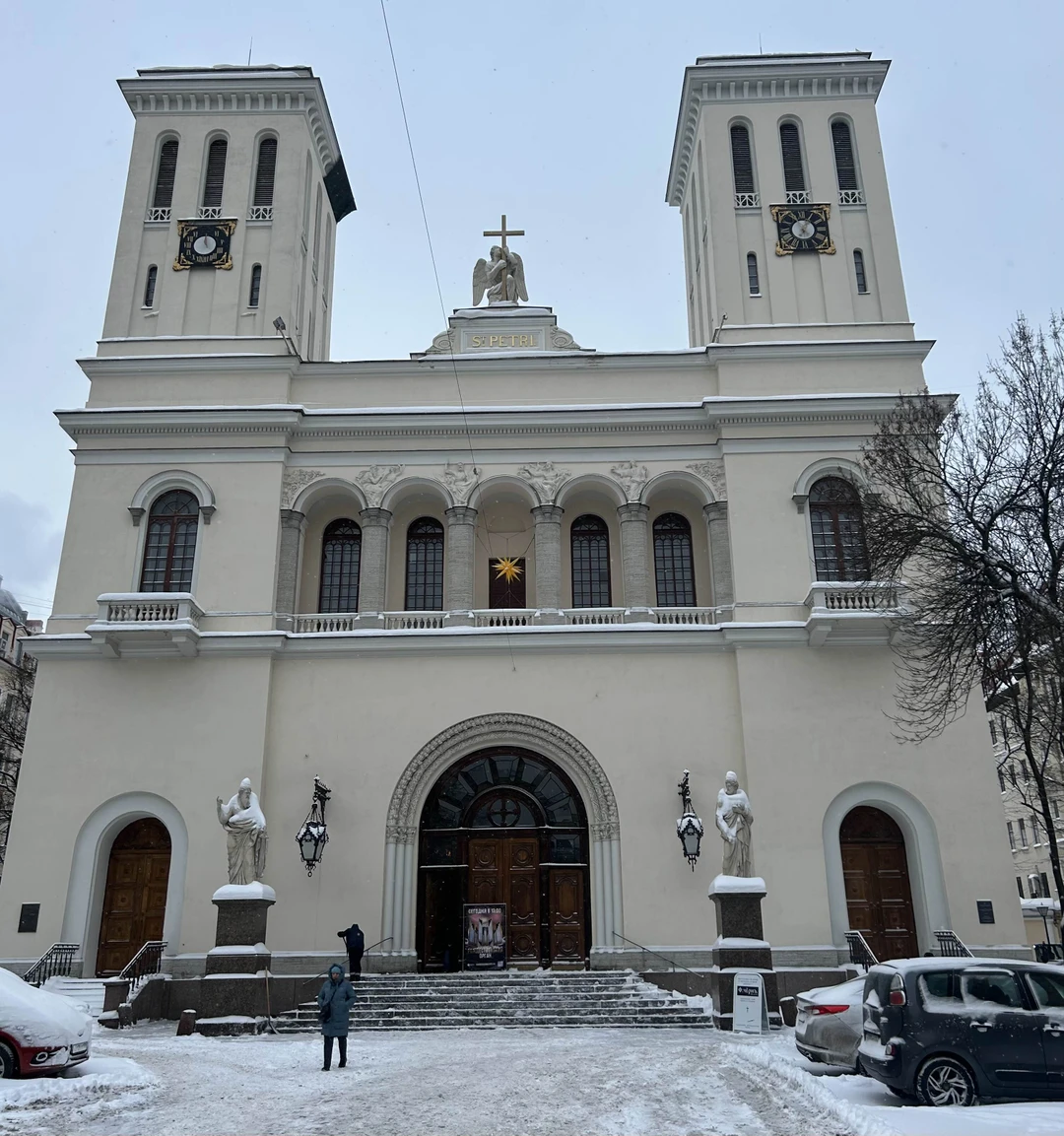 На мой взгляд, Алексей - один из лучших гидов Санкт-Петербурга. Увлекательно и доступно рассказал о творчестве