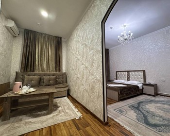 Музей авангарда, экскурсия по городу и отдых
