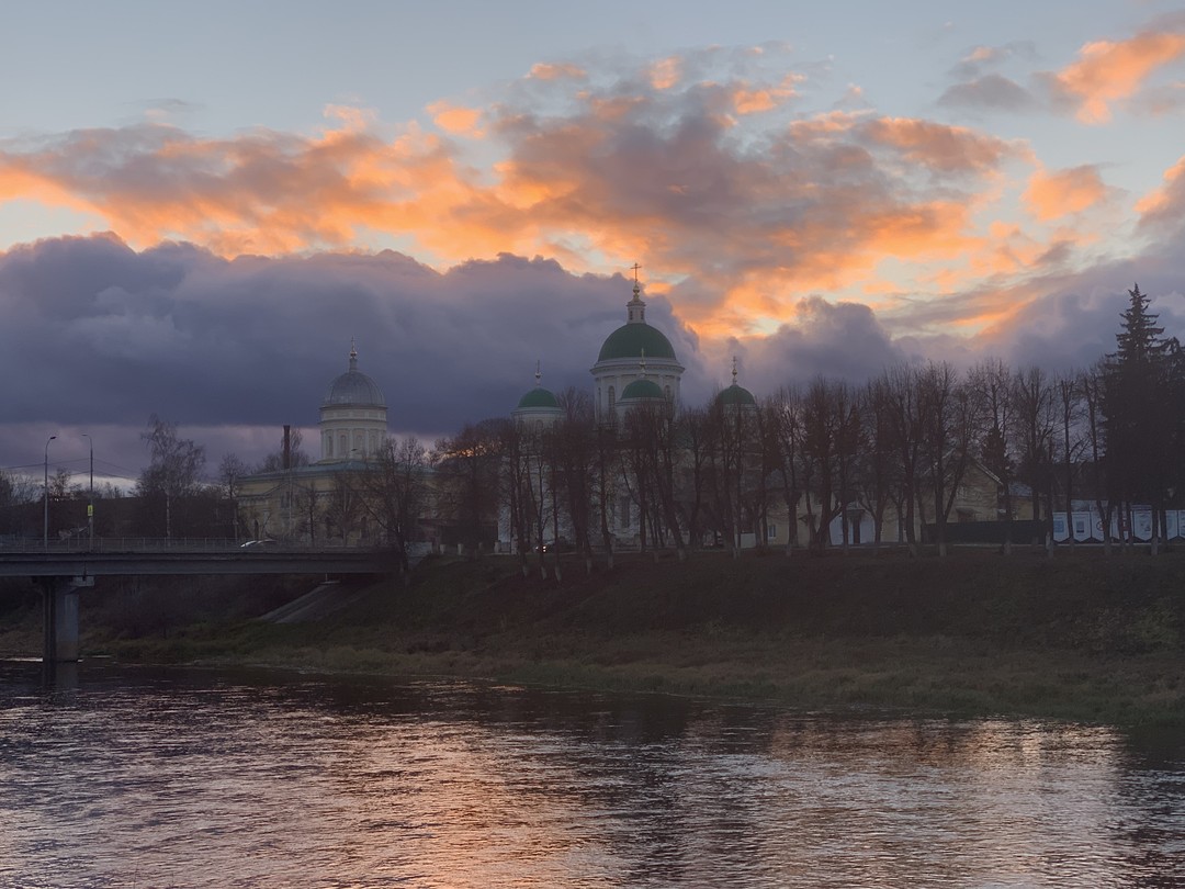 Большое спасибо Павлу за замечательную экскурсию. За интересным рассказом время пролетело быстро. Мы в Торжке не