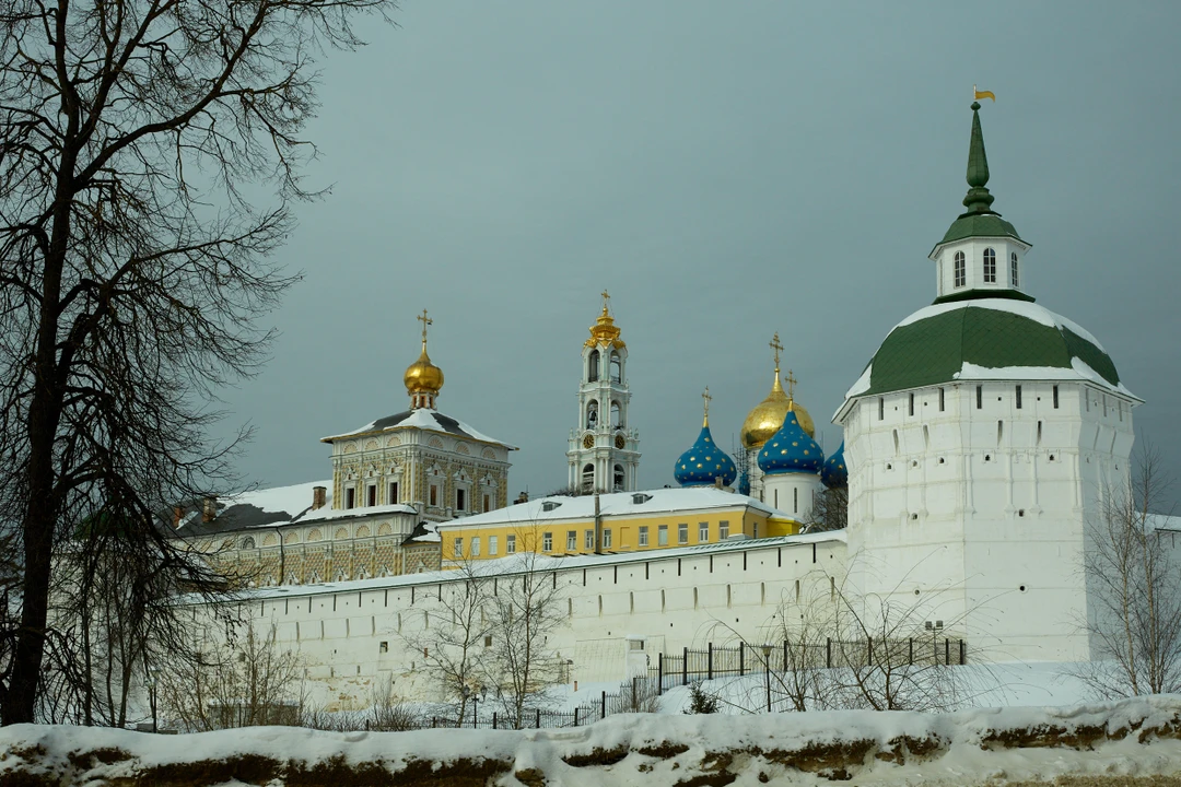 Очень благодарны Михаилу за интересную и познавательную экскурсию. Несмотря на февральскую метель, экскурсия прошла по плану