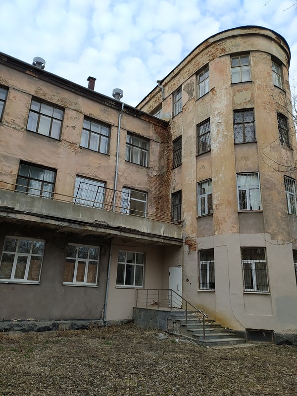 «Городок чекистов» в Екатеринбурге: история, архитектура, стрит-арт