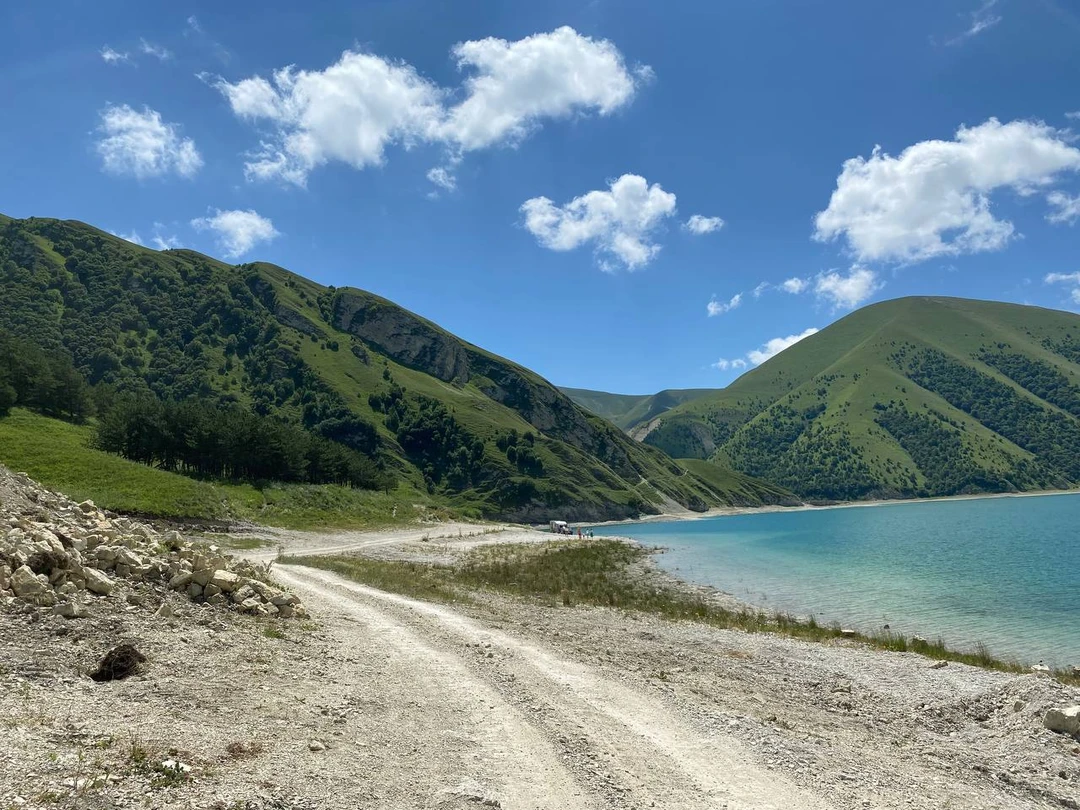 Озеро Кезеной-Ам и аул Ботлих за 1 день (Dasha)