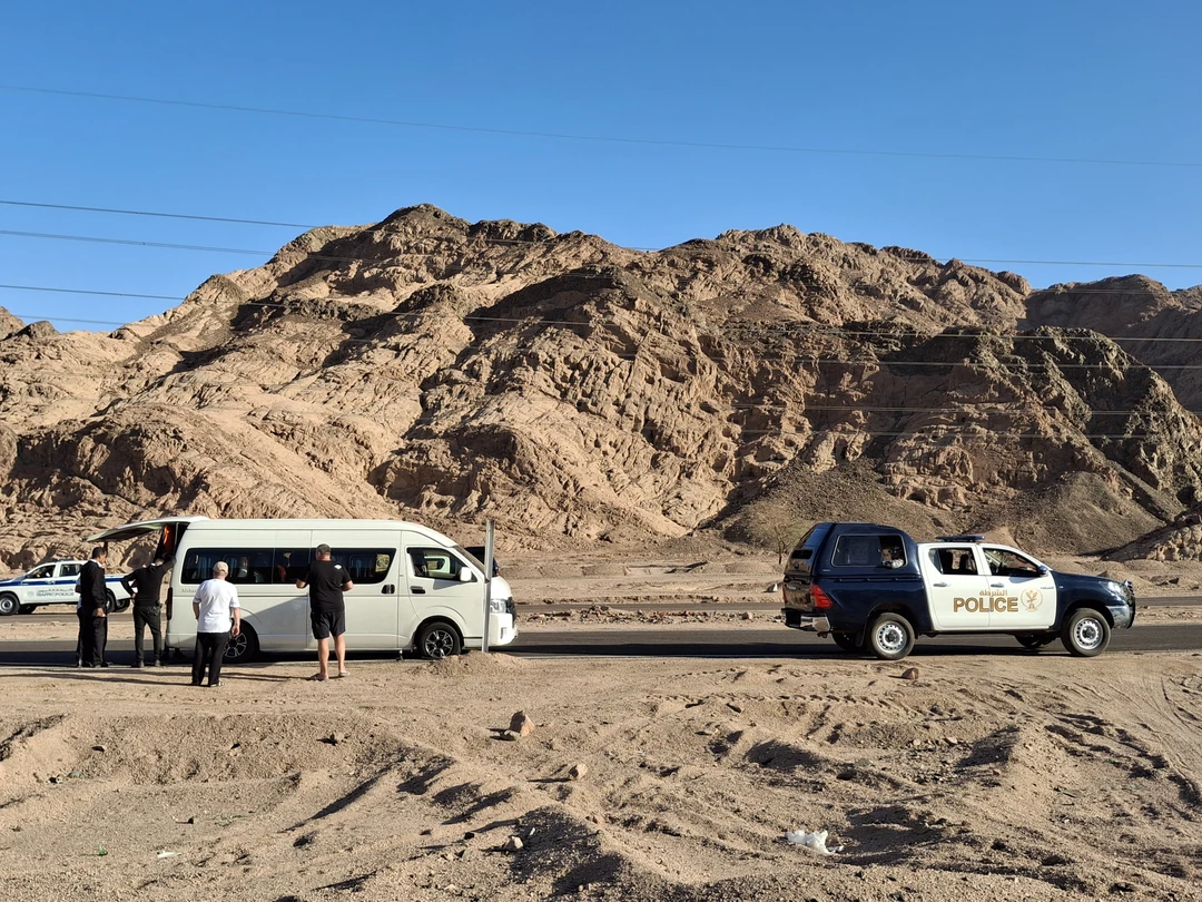 Очень понравилась экскурсия, довольно долгая дорога, ранний подъем, но все было комфортно. По пути очень красивая