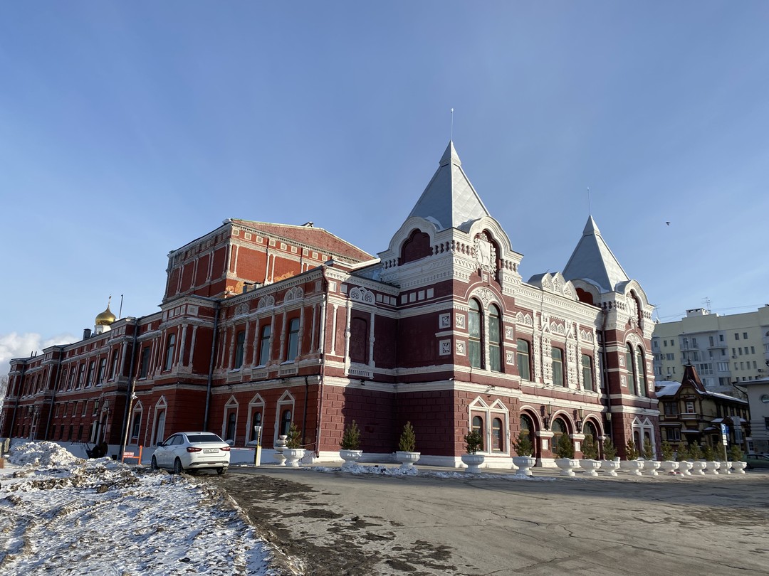 Потрясающая экскурсия, будет интересна не только влюбленным в театр, но все остальным, интересующимся историей города. После