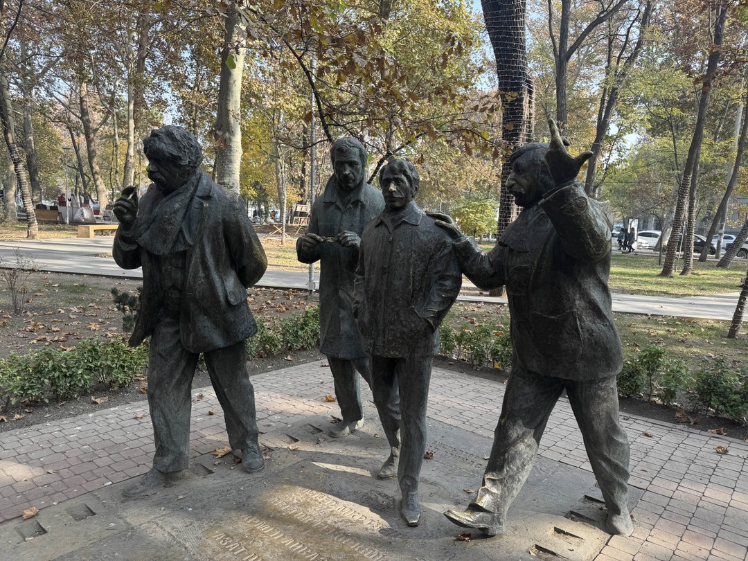 Прекрасная прогулка, Софья отличный собеседник и обладает глубокими знаниями! С ней комфортно общаться!