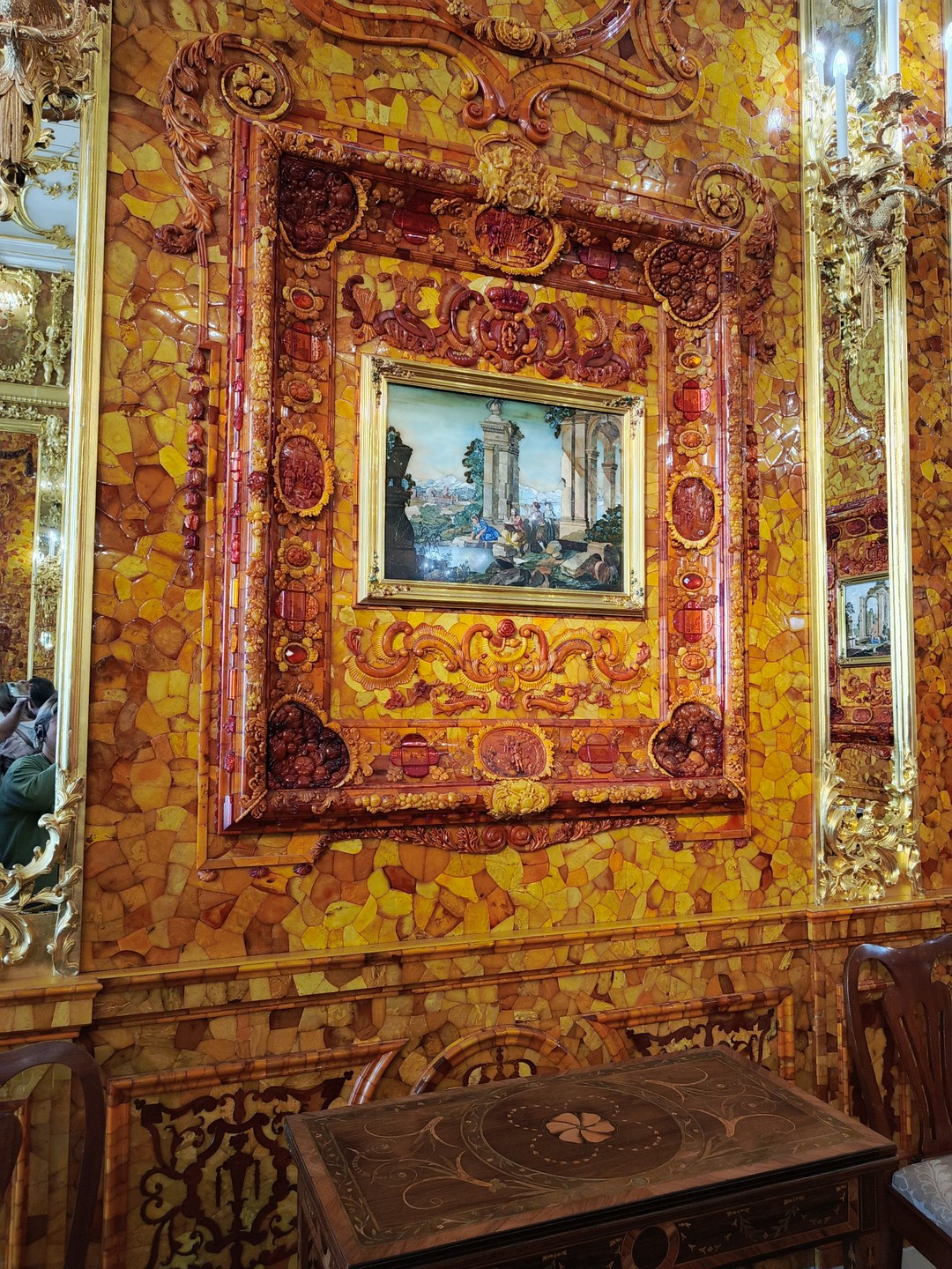 Экскурсия получилась индивидуальной для нас троих. Но была разной в плане эмоций. Наш гид и водитель