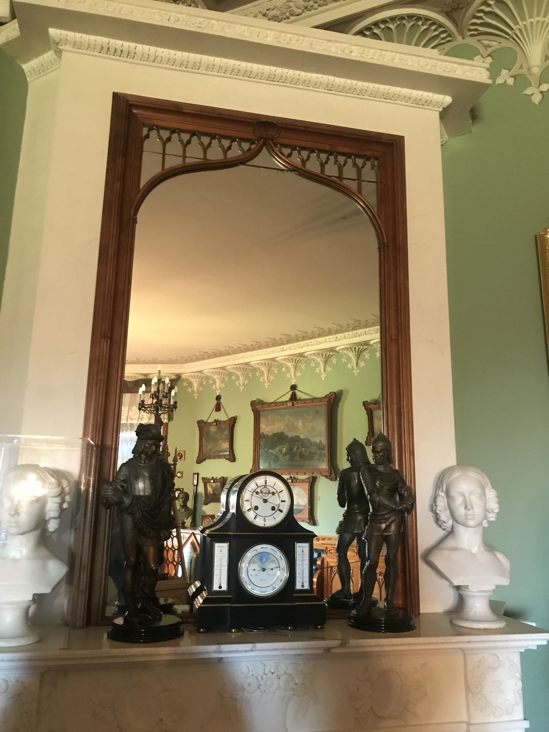 Петергоф, Александрия и Ораниенбаум - групповая автобусная экскурсия (Анна)