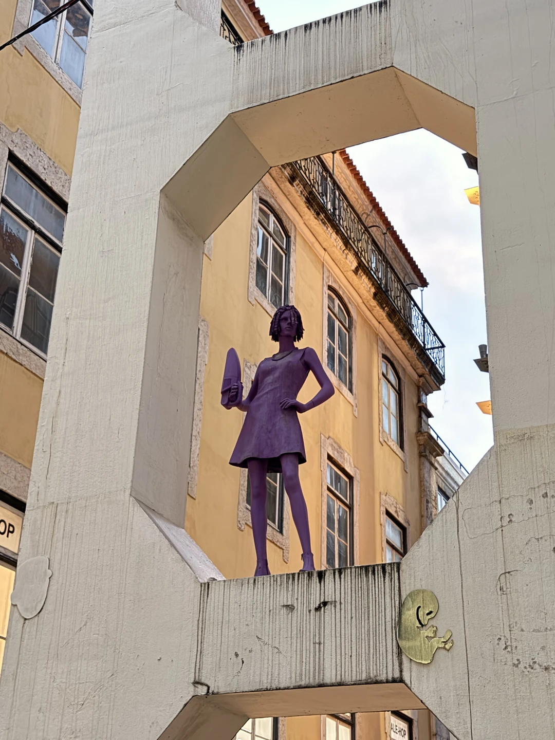 Спасибо Елене за душевную атмосферу, очень интересное путешествие по вечернему городу и новые знания о прекрасном Лиссабоне