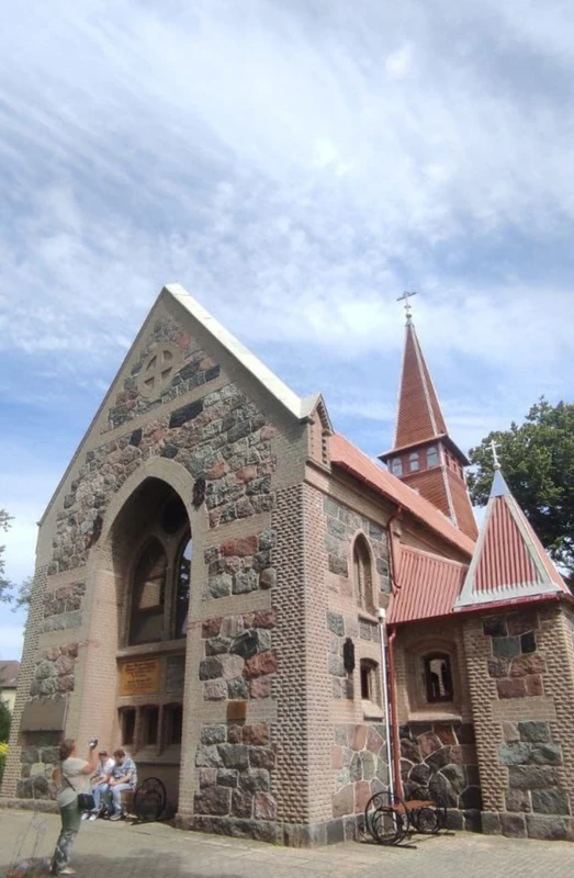 Из Калининграда на уютную Балтику: Янтарный и Светлогорск за 1 день