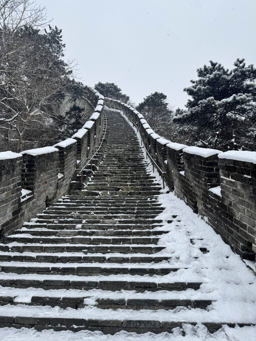 Отличная поездка! Перед стеной заехали на чайную дегустацию, после в ресторан поесть утку по-пекински
