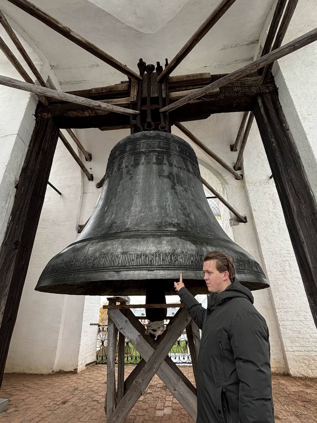 В нашем путешествии по золотому кольцу в октябре мы посетили три города: Кострому, Ярославль и Ростов