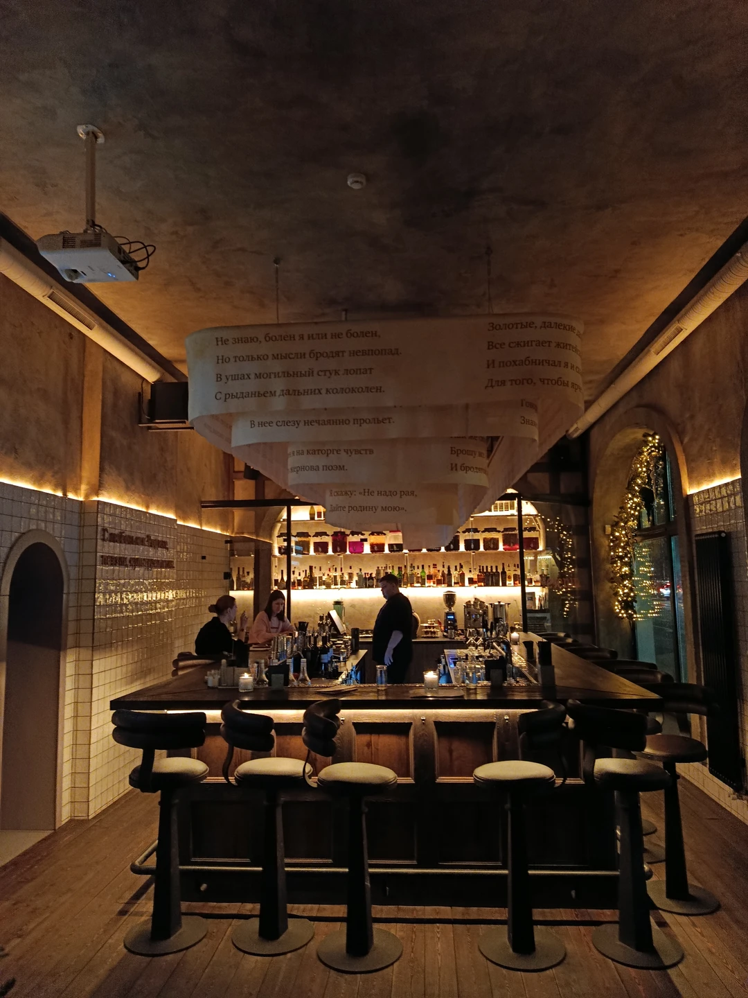 Первый раз я побывала на индивидуальной экскурсии, мне очень понравилось. Интересно, с юмором и полезными фактами