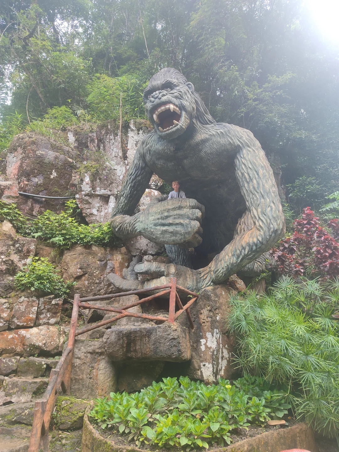 Замечательная экскурсия в сопровождении русского гида. У нас был Виктор - интересно, со знанием материала и отличным чувством юмора