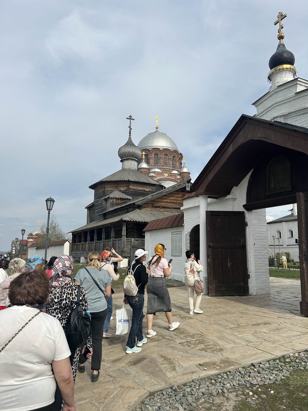 Однозначно рекомендую экскурсию, если у вас есть свободные 8 часов. Очень повезло с гидом, узнала много
