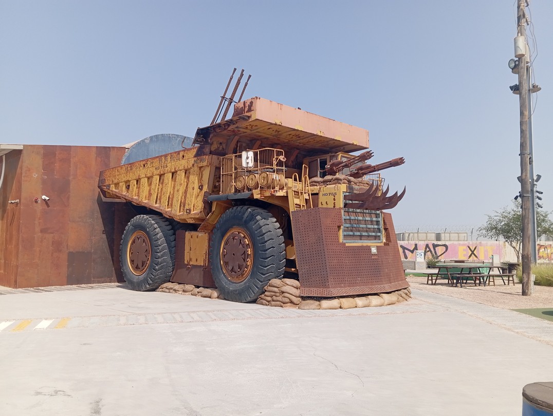 Очень интересная и насыщенная экскурсия была, посмотрели и посетили всё что чётко по программе. Гид интересно рассказывал про Эмираты