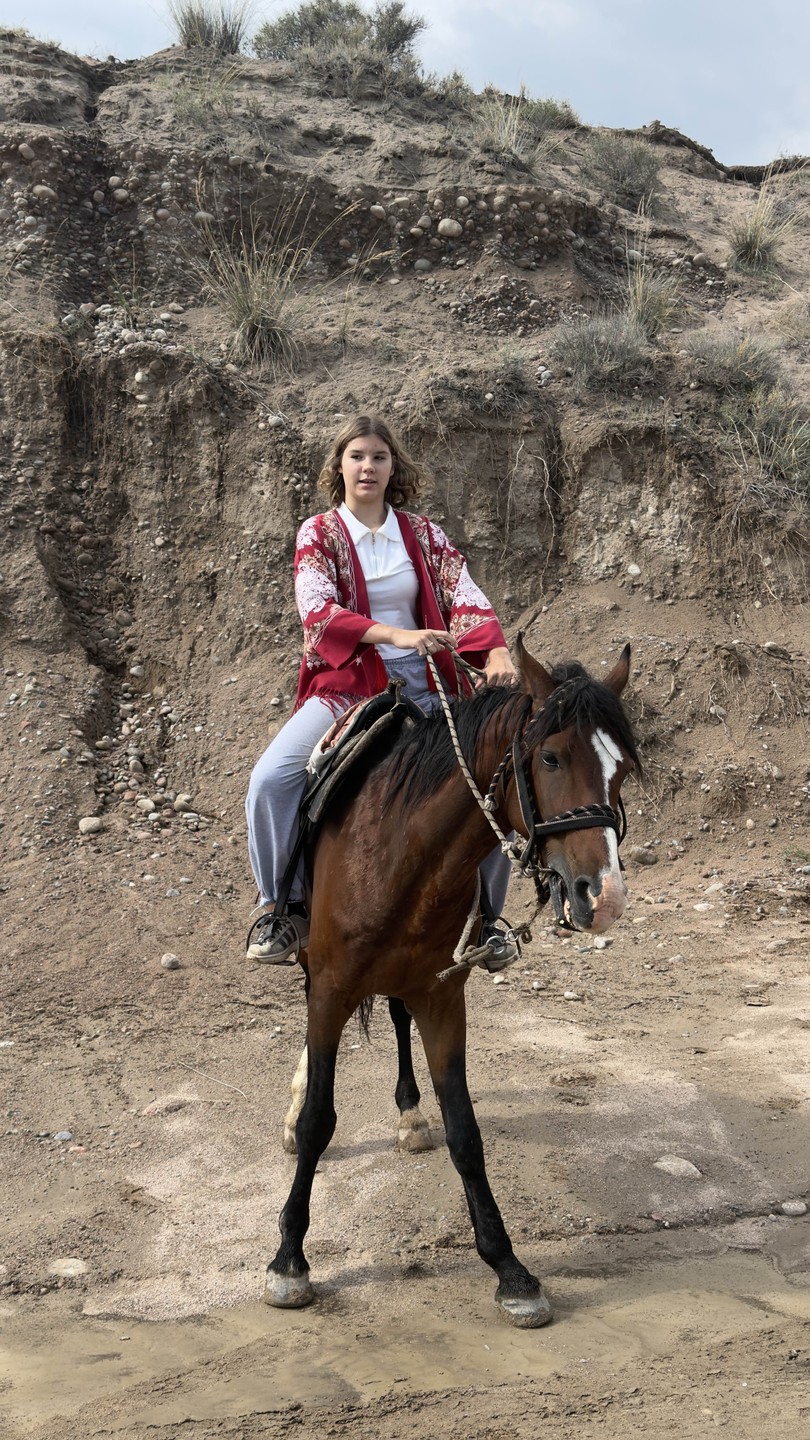 Наше путешествие по Кыргызстану - это одно из самых ярких и теплых приключений! Авторская программа детально