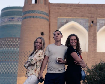 Экскурсия по Хиве: академия хорезмшаха Мамуна, дворец Таш-Хаули и средневековая тюрьма