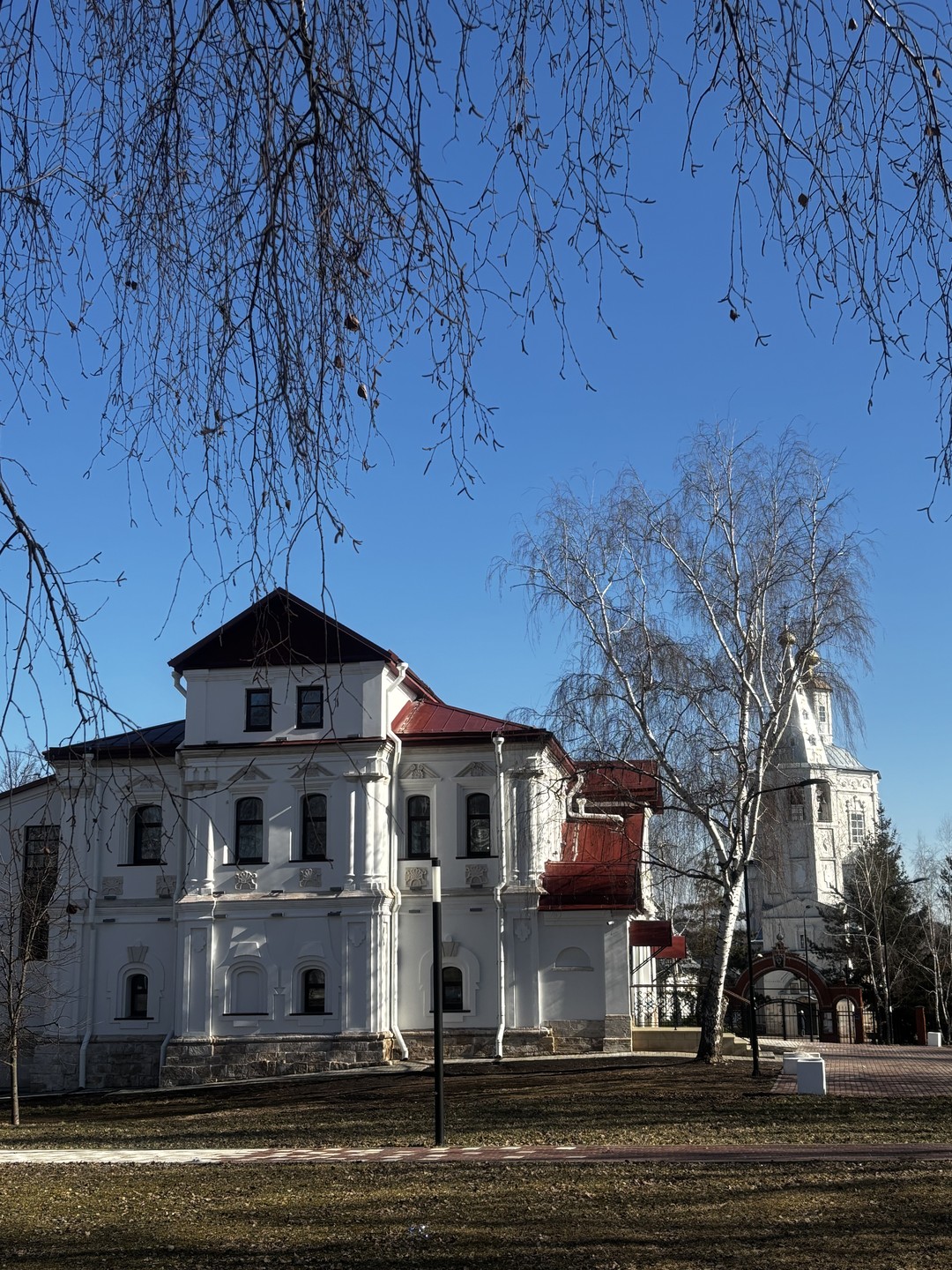 Большое спасибо Денису за экскурсию! Перед поездкой читала отзывы о городе, очень разные)) В итоге город