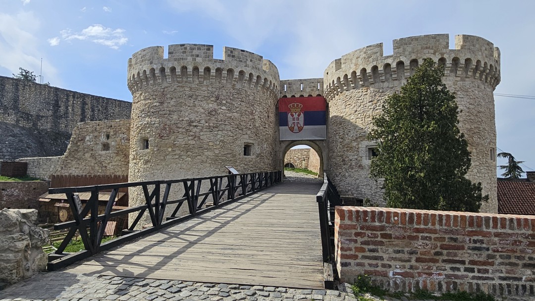 Большое спасибо Микице за две интересные экскурсии по Белграду и Воеводине. Посетили очень красивые места, узнали