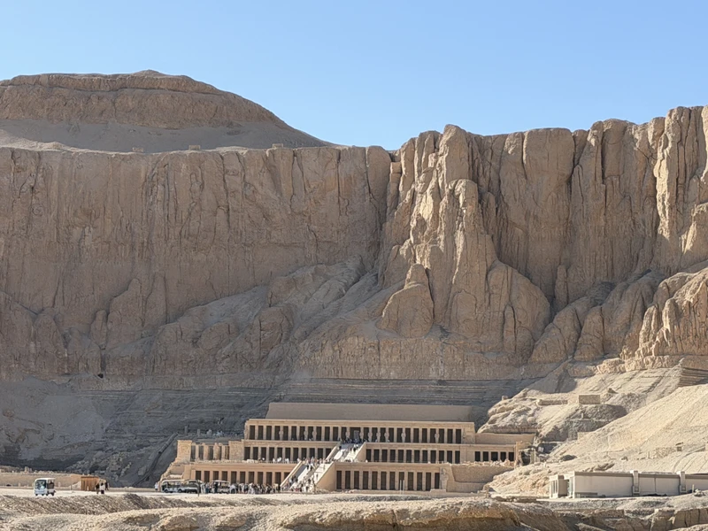 До сих пор под впечатлением от экскурсии! Таха - прекрасный гид и жалко, что мы не