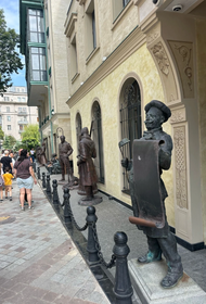 Локация на выбор, вечер в Тбилиси