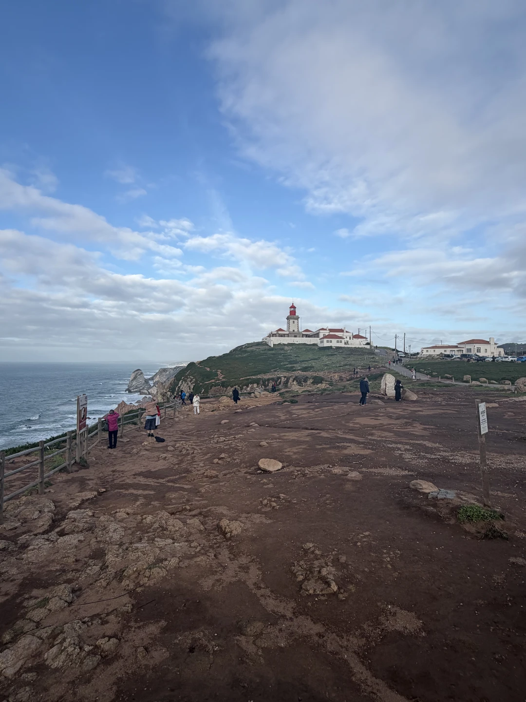 Потрясающая экскурсия в сопровождении прекрасного гида Алексея! Интересные факты из истории Португалии, Синтры и Кинты-Регелейры.. тайны