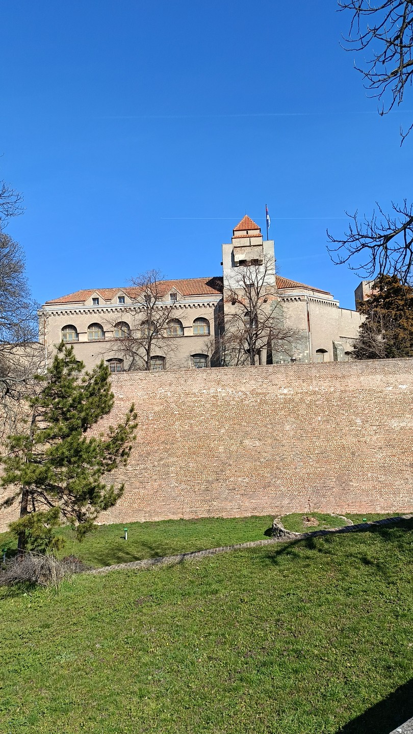 Впервые приехали в Белград, и попали на очень позновательную экскурсию! Гидом была Татьяна - чудесная женщина
