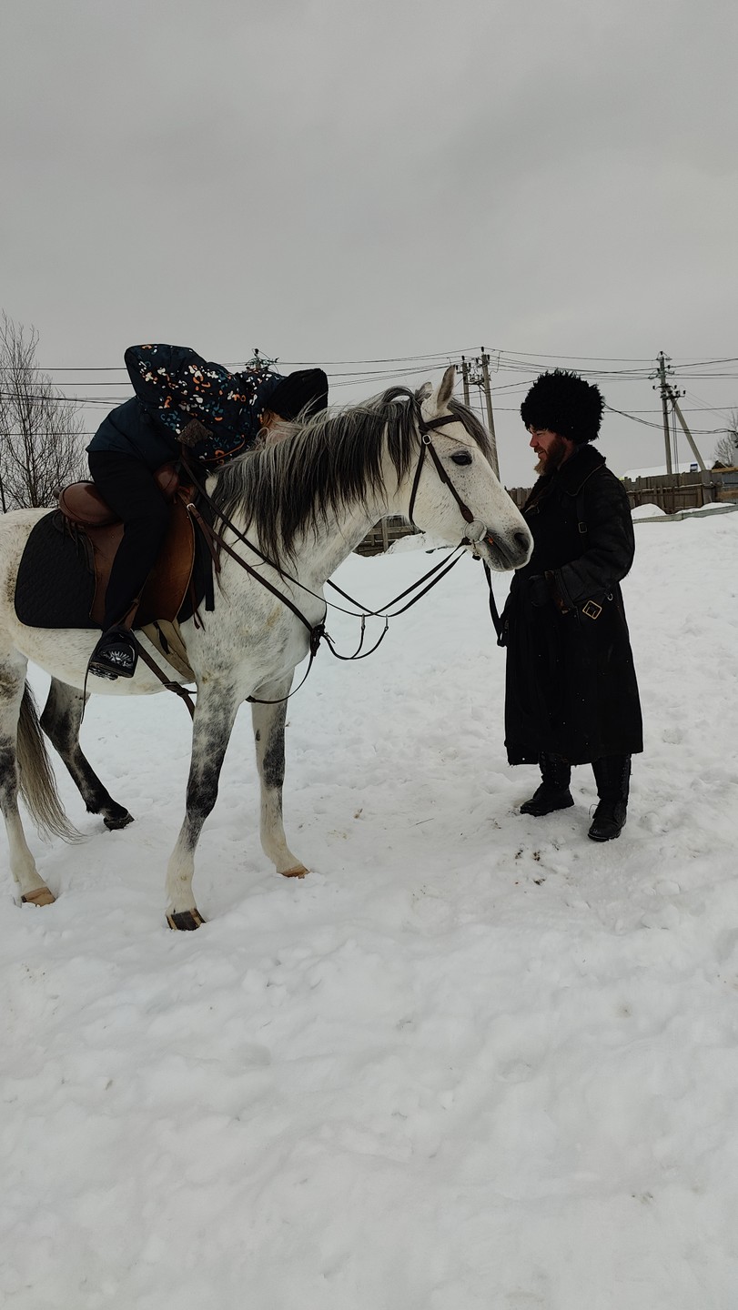 Дмитрию большое спасибо за прекрасный воскресный тур в настоящую жизнь! Природа, запах сена, лошади, дети с