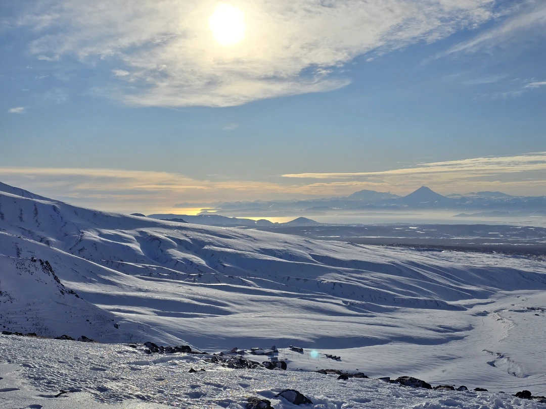 Отличная экскурсия! Гид Алексей очень внимательный, общительный и даже заботливый. Проверил кто как одет, всем подобрал