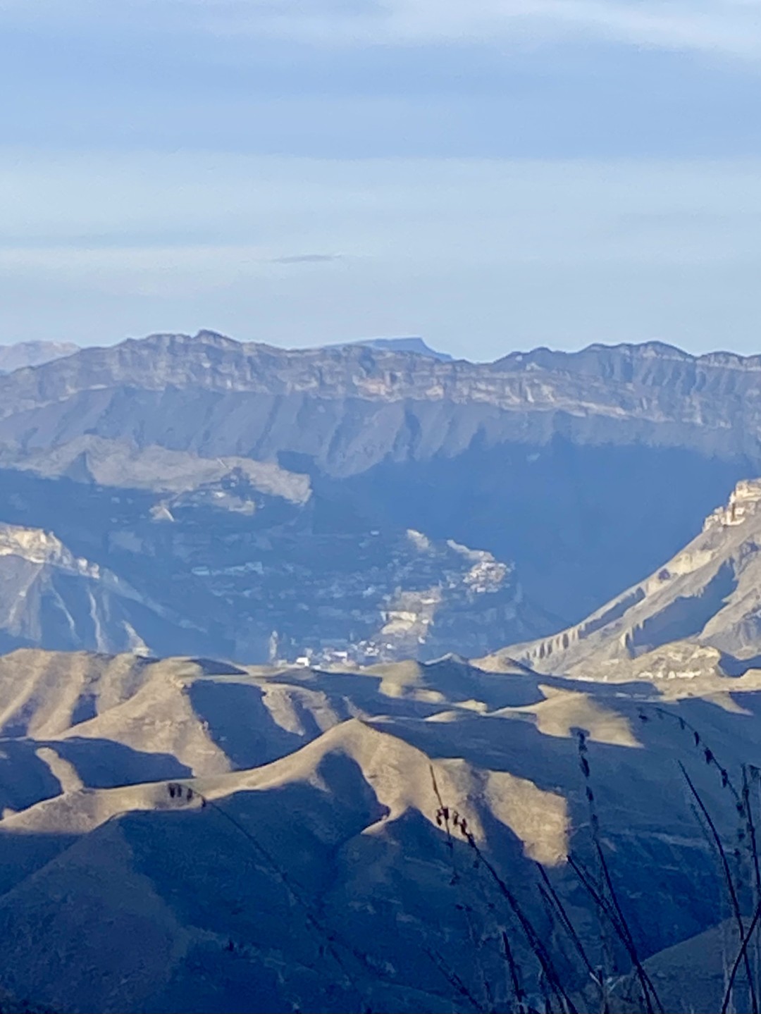 Все очень понравились, душевно, Михаил и все расскажет, и сфотографирует там, где лучше ракурс, и напоит, и накормит, и душевно поговорит