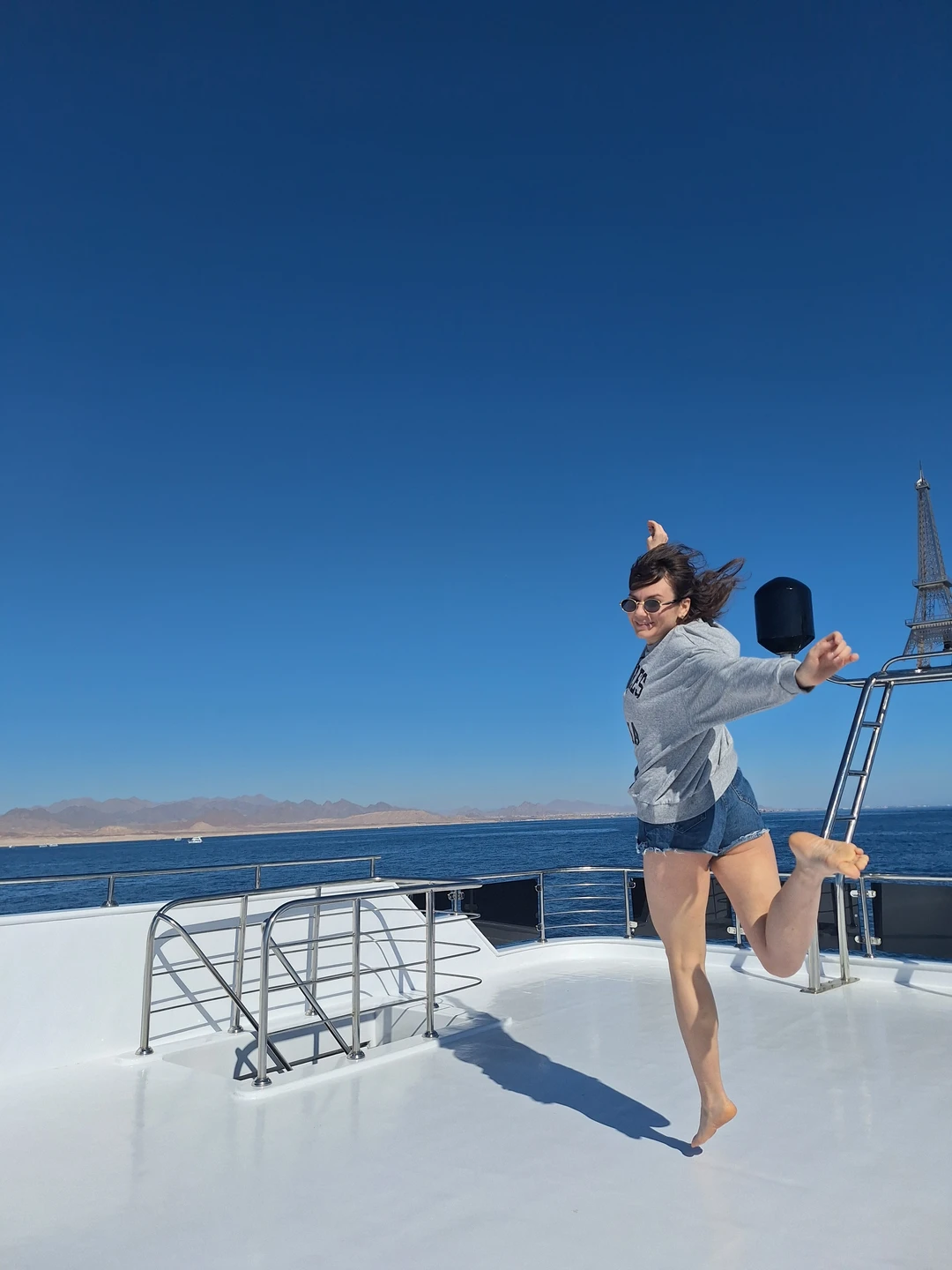 Прекрасная комфортная экскурсия. Всё очень понравилось, на яхте с нами были классные инструкторы и просто хорошие