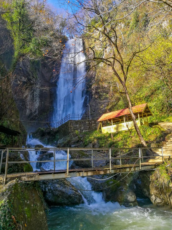 Лучше гор только горы и вино
