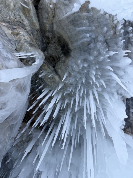 Давно собирались побывать на Байкале и благодаря Лилии осуществили свою мечту на все 100%. Экскурсовод Валерий