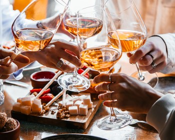 Дегустации в Chateau Pinot и "Сикорах", спа в "Семигорье"
